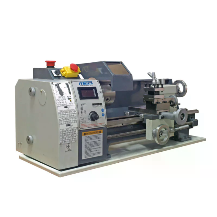 Верстат токарно-гвинторізний FDB Maschinen Turner 210×400VD